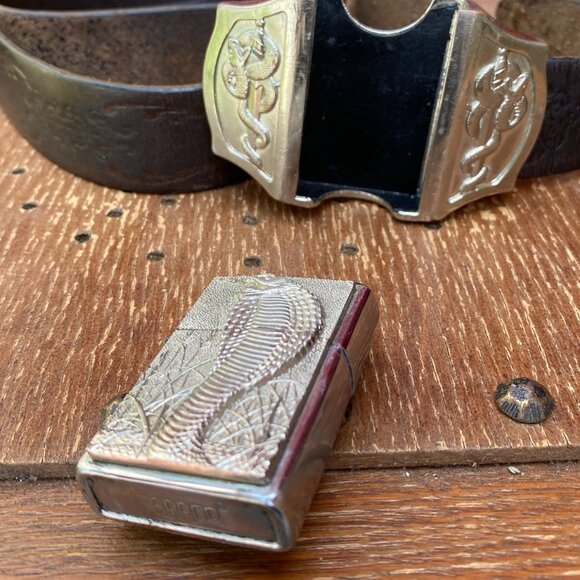 18-(VB&B) Vintage. Collectors. Carroo. Cobra. Lighter. Belt and Buckle. - Picture 4 of 15
